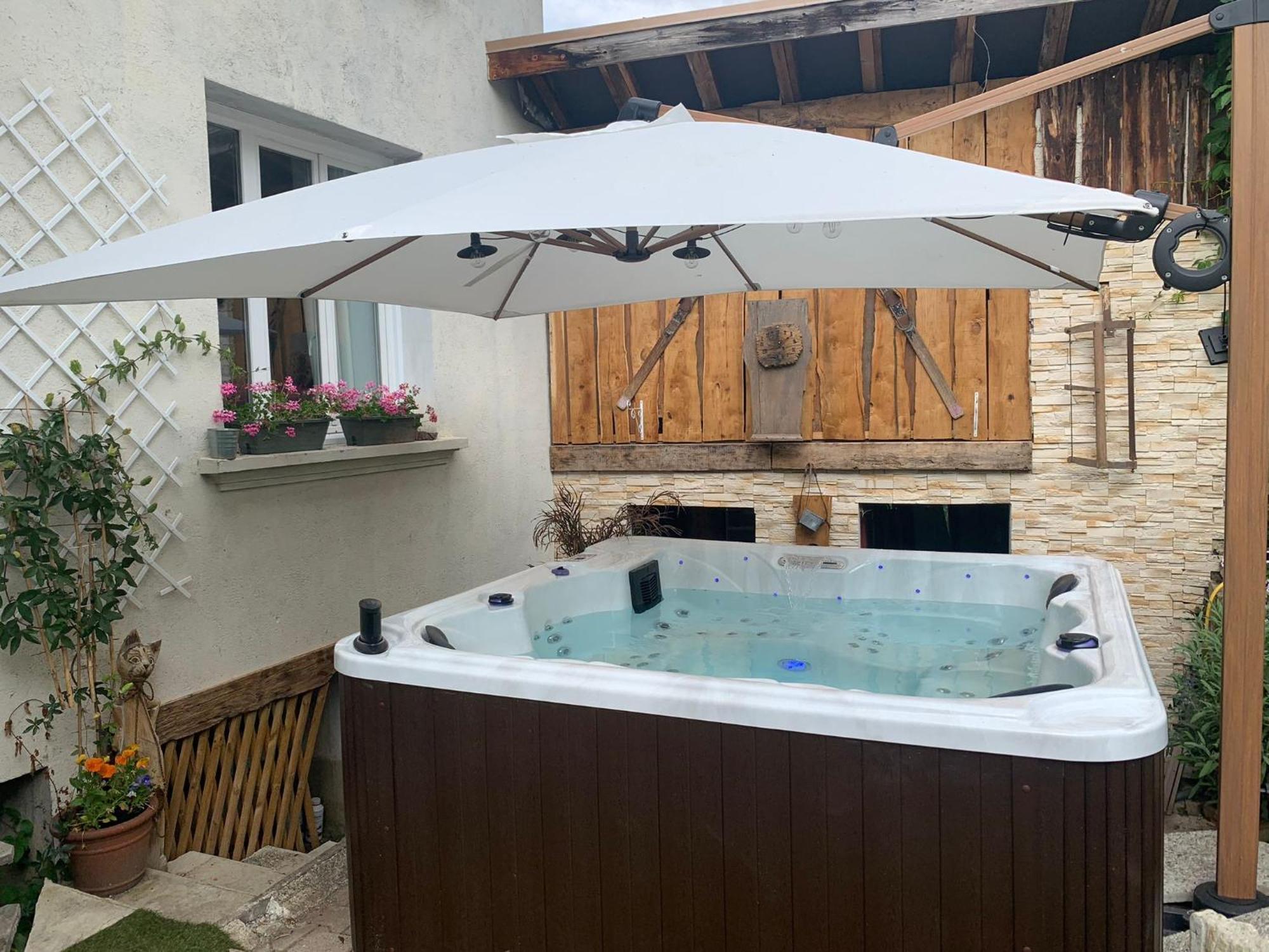 Gite Redrooster Home - 160M2, 4 Ch, 2 Sdb, Fibre, Parking, Sauna, Bain A Remous Theys Dış mekan fotoğraf
